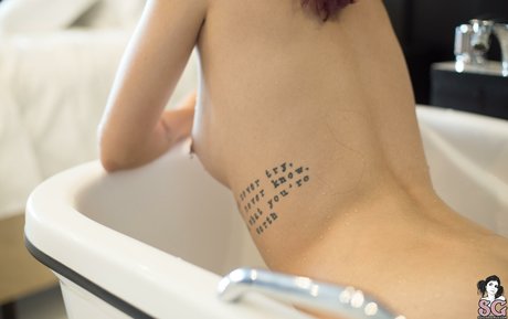 オタクプリンセスオンリーファンズ エロ 写真