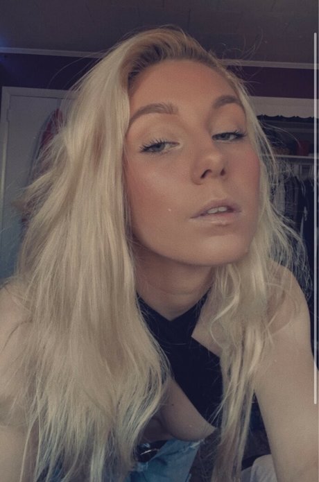 SassySavvi 高品質モデル 写真