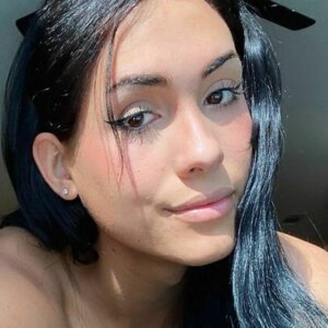 Danielle Briski ヌードモデル 写真