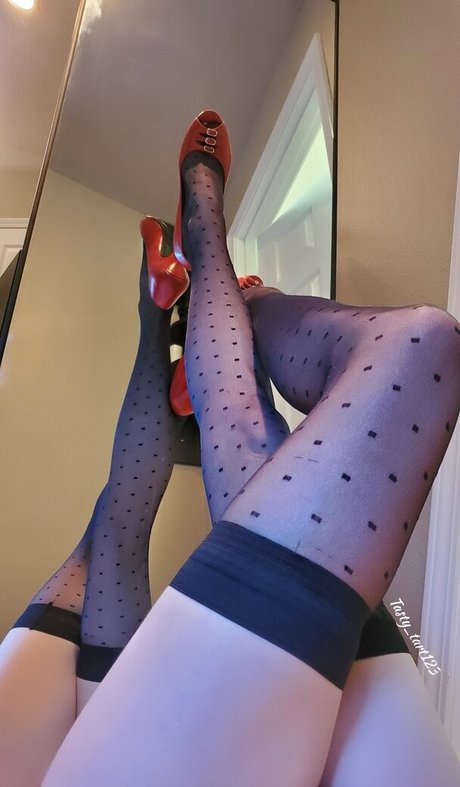 Tasty tart123 かわいいモデル 写真