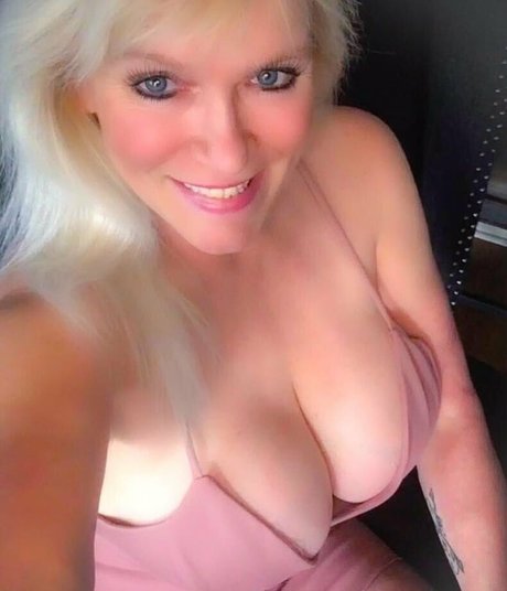 アマチュアセックスオンリーファンズ セクシー 写真