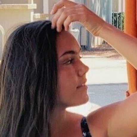 Maggie W ホット女優 ギャラリー