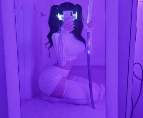 Xliahri ポルノモデル 写真