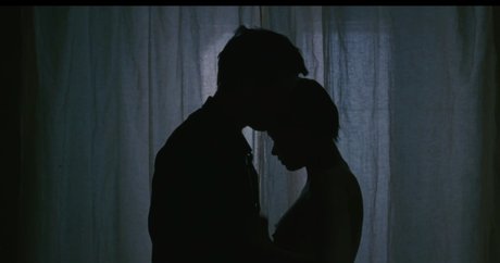 Andrea Osvart xxxポルノスター 画像