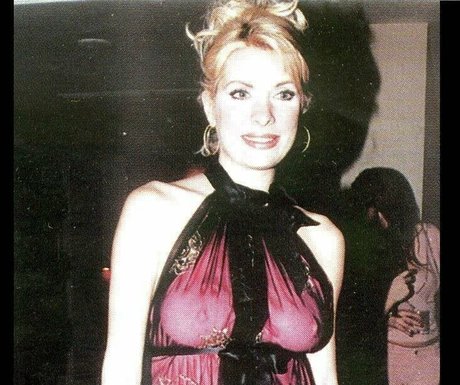 Eleni Menegaki 最高のモデル 写真