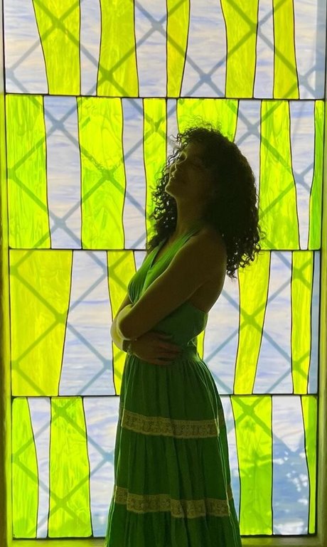 Whitney Peak 美しい女優 画像