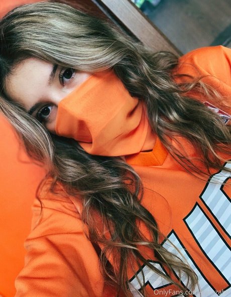 Zara Zahir HDスター ギャラリー