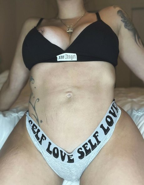 Ashleigh Nic セクシーなポルノスター 画像