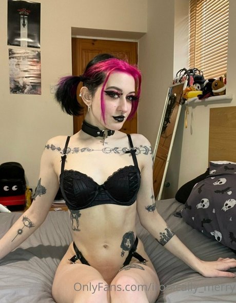 Ironically merry ヌードモデル 写真