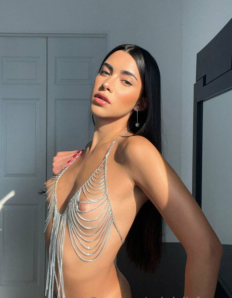 獣医オンリーファンズ えろ 写真