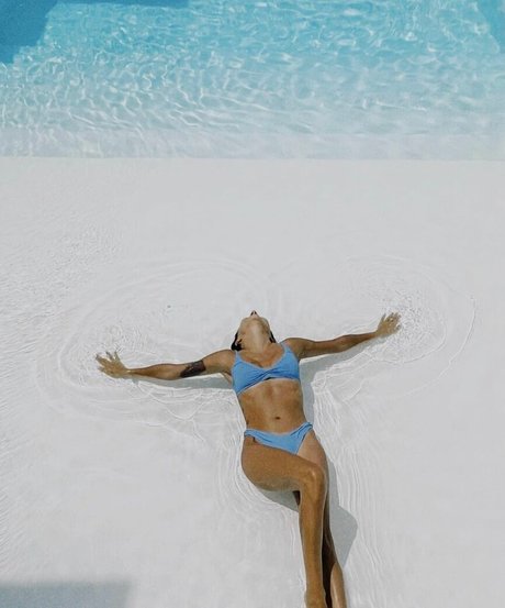 ブルネットのPOV オンリーファンズ ホットヌード 画像