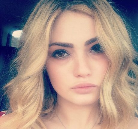 Alexis Raich セックスモデル 画像