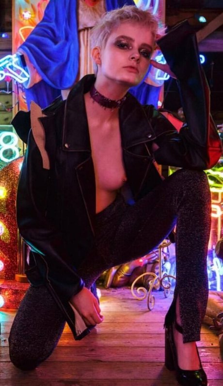 Milkie Way セクシーモデル 写真