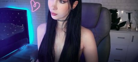 Izzy uindi 独占女優 画像