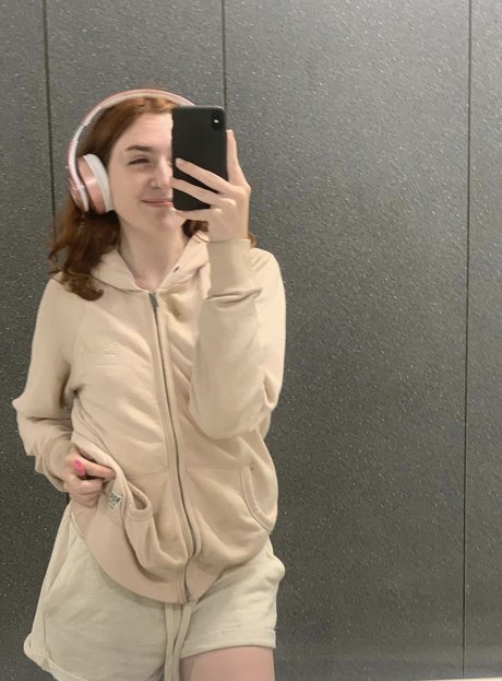 Cassbby 美しいモデル 画像