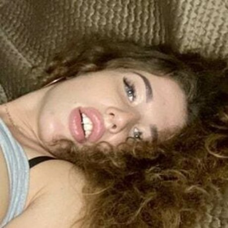 フェラチオ ティーン オンリーファンズ 無料アダルト 写真