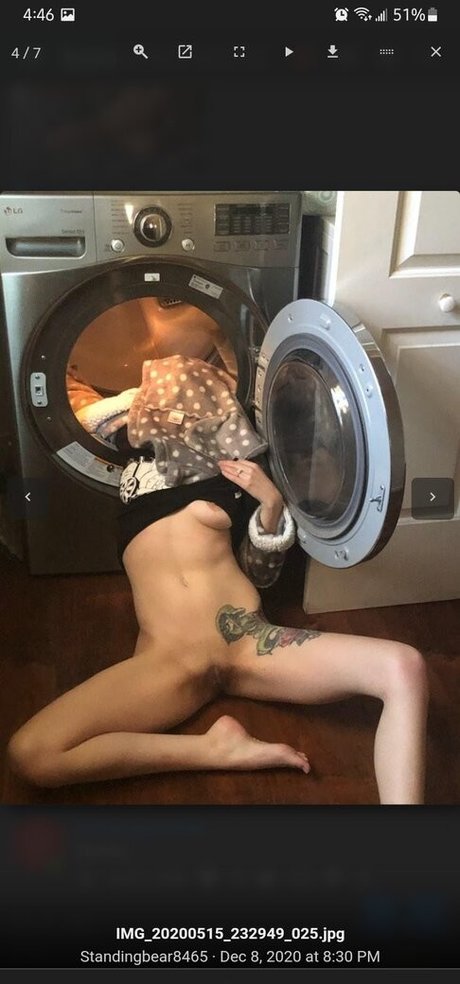 Sativa Grace 裸の女優 写真