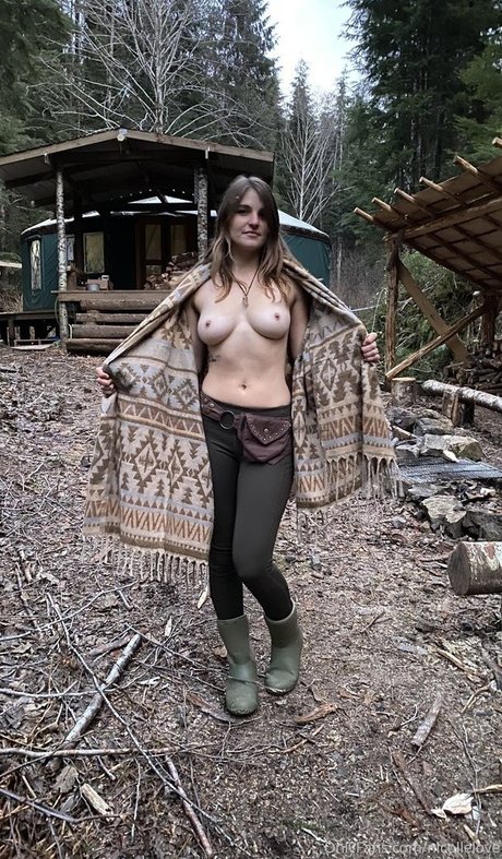 Nicollelove 限定モデル 写真