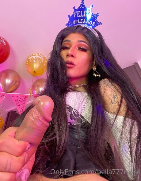 bella777rosse モデル 画像