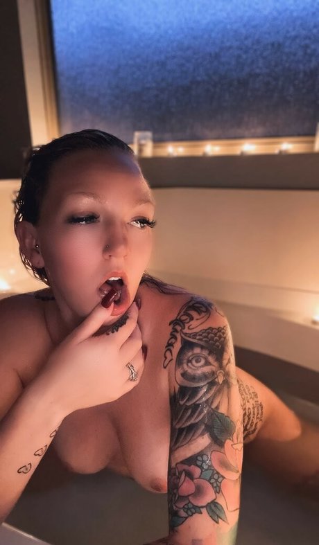 damselbaby19 ポルノモデル 写真