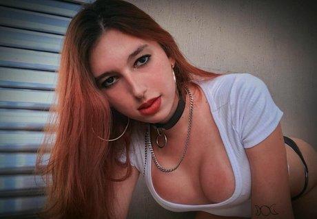 Nicky Oberlin 裸のモデル アーカイブ