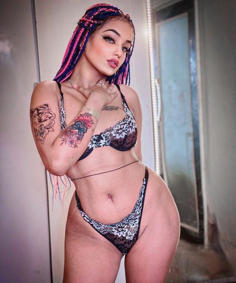 フィットネスガールズオンリーファンズ ホットセクシー ギャラリー