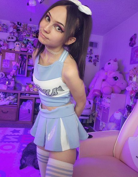 レズビアン乱交オンリーファンズ セックス ギャラリー