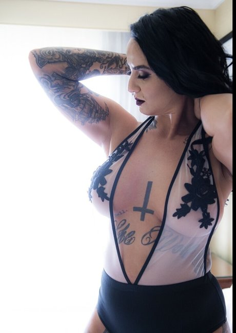 Ashlee Evens Smith トップモデル 写真