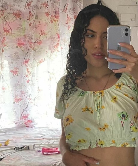 curlyjessica ヌード女優 写真