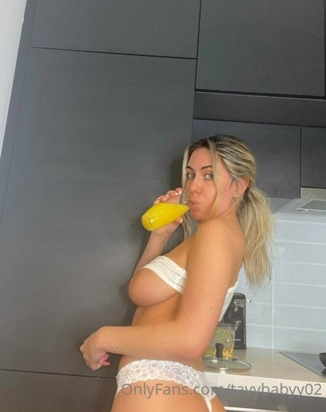 Taylor McCarthy アダルトモデル 画像