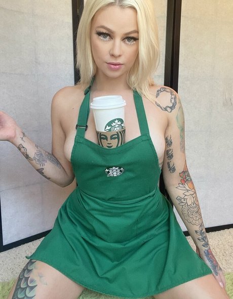 Babes Espresso Baristas 独占ポルノスター 写真