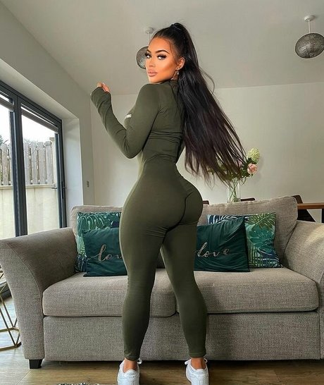 ワークアウト オンリーファンズ 無料セックス 写真