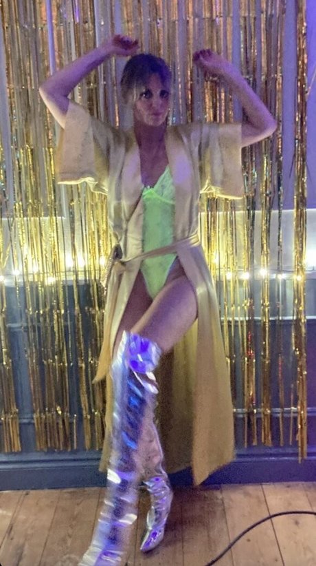 Morgana Robinson 高品質スター 写真