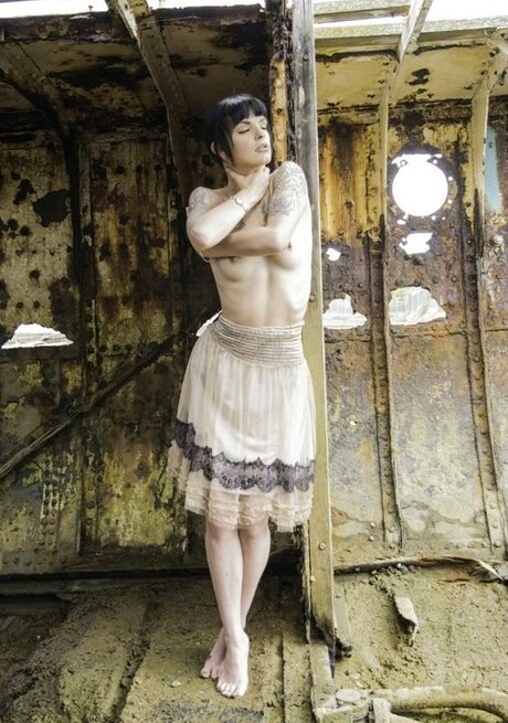 Vixen Blackheart 裸のスター 写真