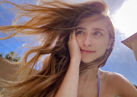 RyyFyy HDポルノスター 画像