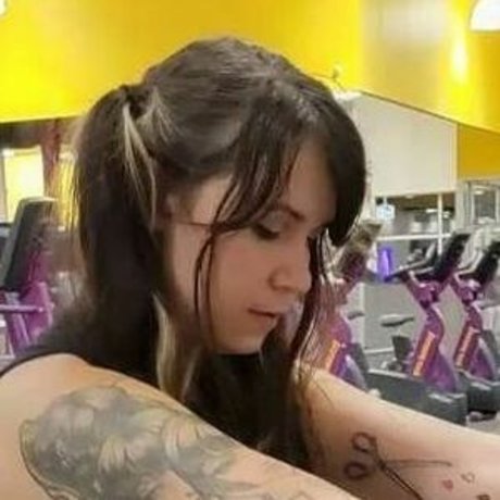 Erika Szabo 限定スター 写真