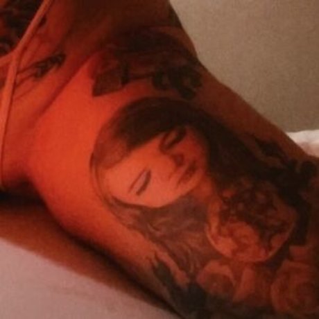 Kristina Wild 完璧なスター 画像