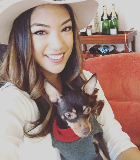 Janelle Ha 素敵なモデル ギャラリー