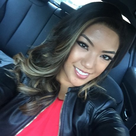 Janelle Ha 完璧なモデル 写真