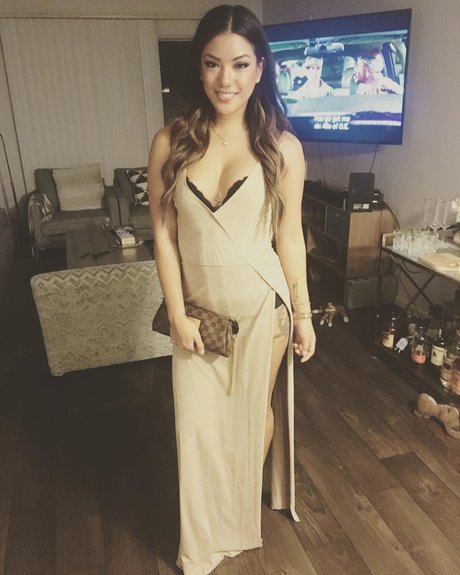 Janelle Ha 素敵なモデル ギャラリー