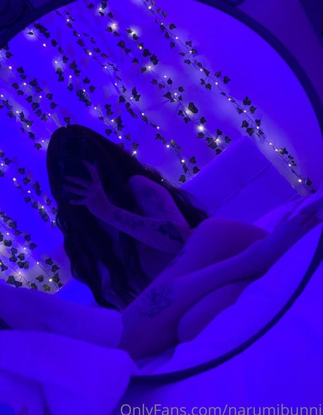 黒髪の熟女オンリーファンズ ベスト 写真