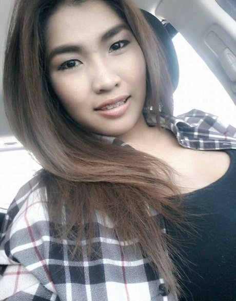 メコスジのオンリーファンズ セクシー裸 ギャラリー