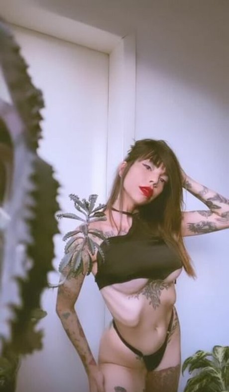 lellycristie ホット女優 写真