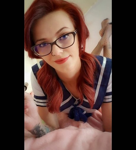 aurora t ポルノモデル 写真