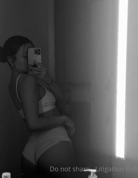 Eurasian1994 スターセックス 写真