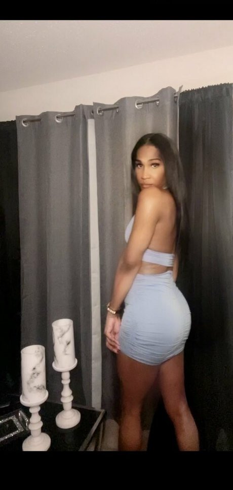 Scorpio Princess セクシーなポルノスター 画像