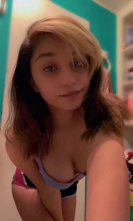 アナル乱交オンリーファンズ ホットヌード 写真