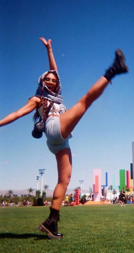 レズビアン乱交オンリーファンズ ベスト 写真