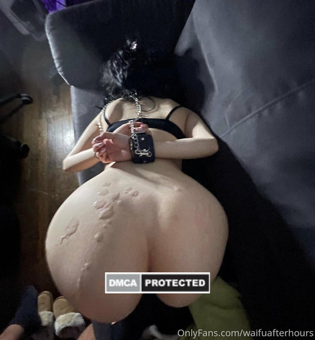 黒檀の指入れオンリーファンズ セクシー裸 画像