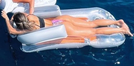 Isabela Fernandez トップモデル ギャラリー